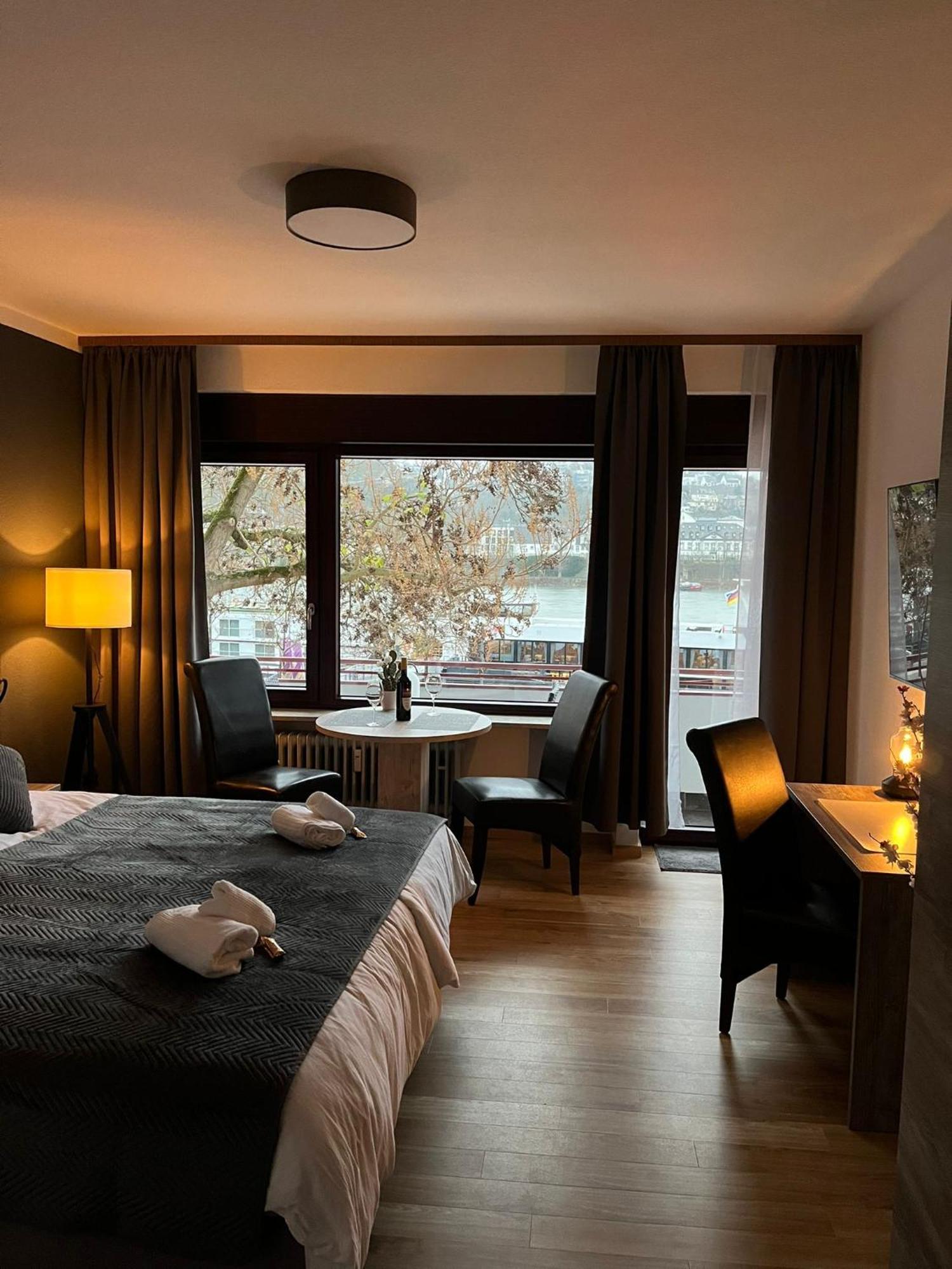 Rheinpanorama Suite Mit Balkon Koblenz  Exterior photo